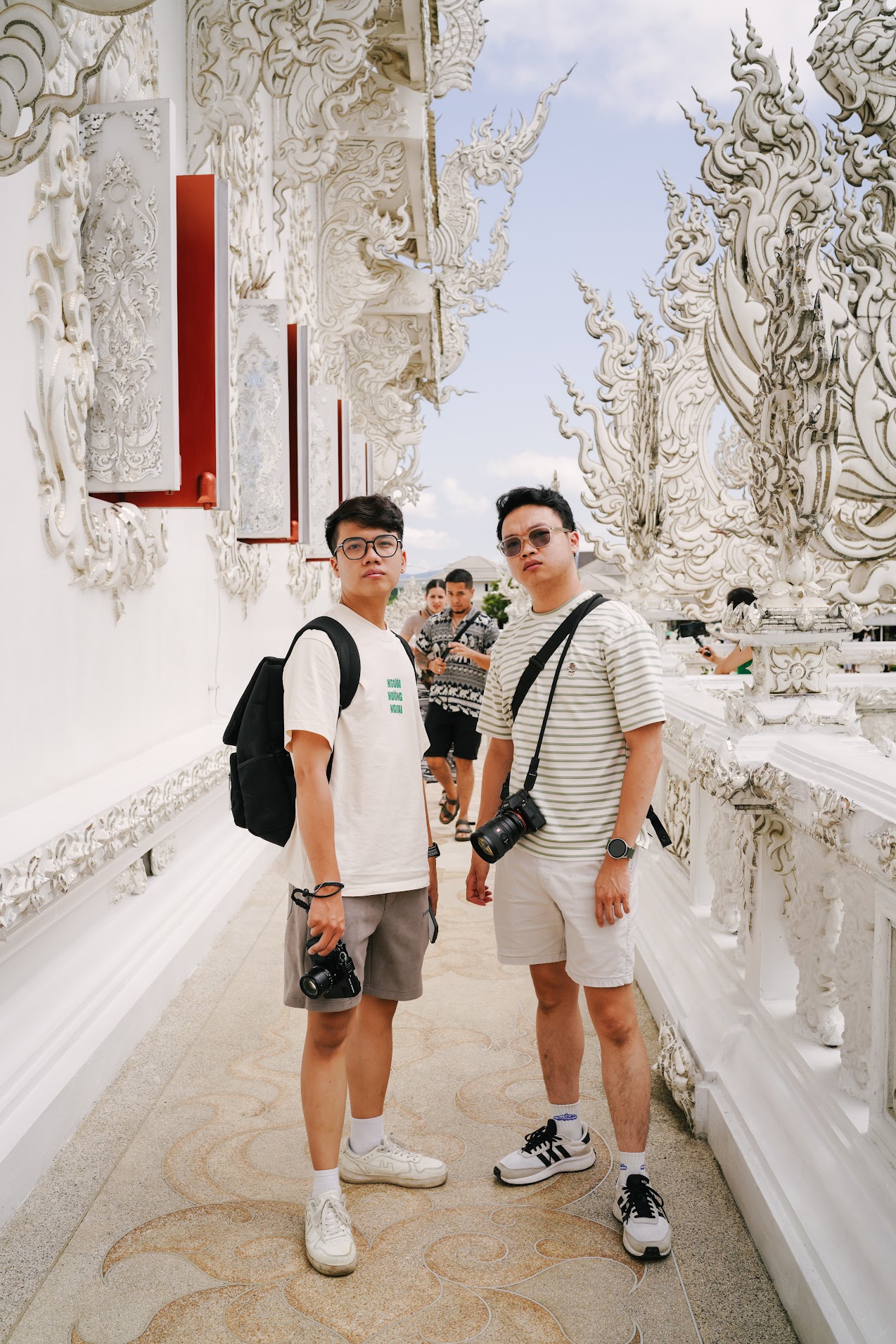 Rộ trend "lên đồ" bằng AI: Chiếc váy hồng hot rần rần suốt mấy ngày qua hóa ra bắt nguồn từ đây- Ảnh 10.