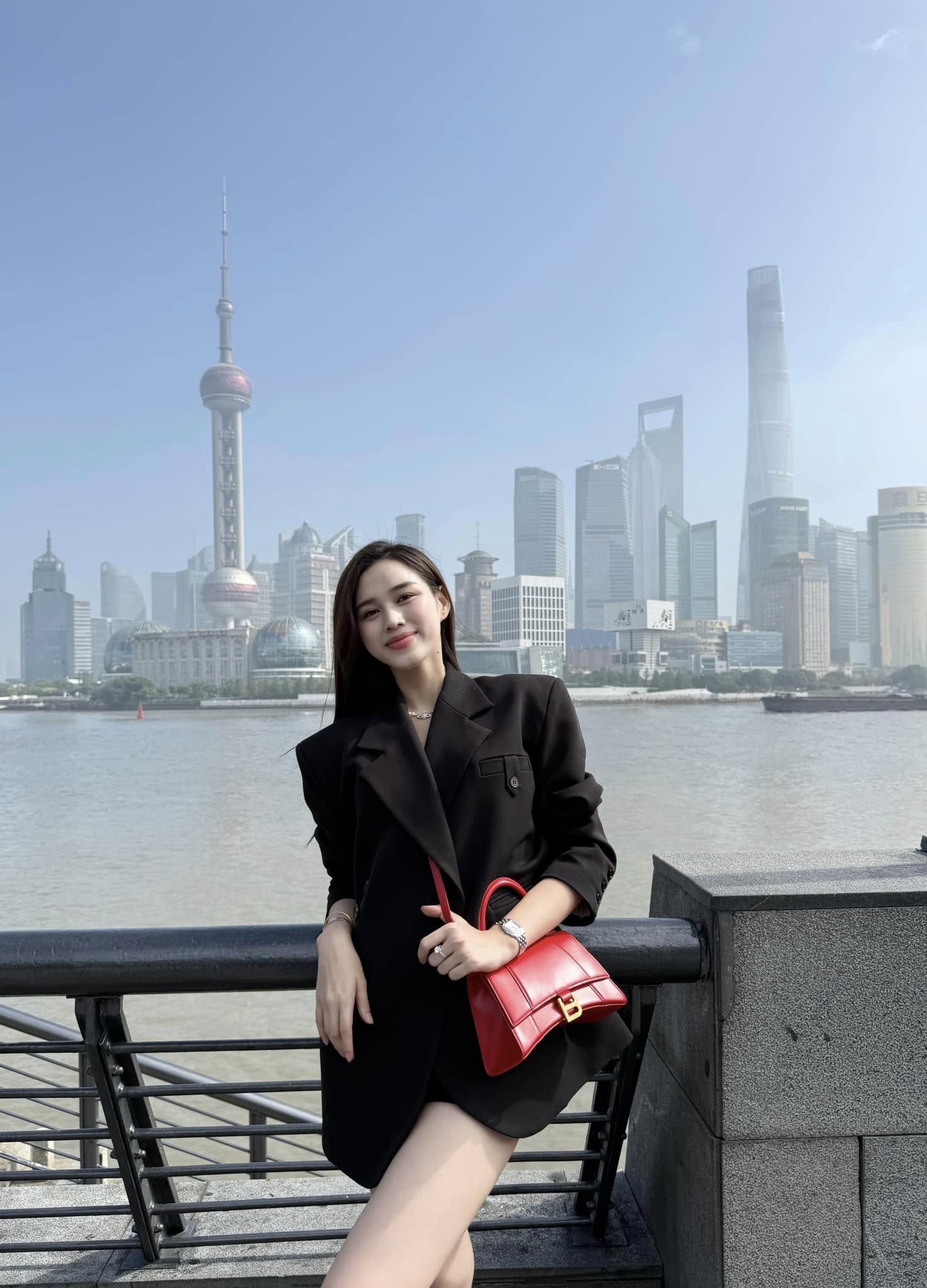 Hoa hậu Đỗ Hà gây sốt vì bộ ảnh tựa "nàng dâu mới", sở hữu vóc dáng vạn người mê nhờ rất chăm ăn 3 loại thực phẩm giảm cân- Ảnh 3. Hoa hậu Đỗ Hà gây sốt vì bộ ảnh tựa "nàng dâu mới", sở hữu vóc dáng vạn người mê nhờ rất chăm ăn 3 loại thực phẩm giảm cân- Ảnh 3.
