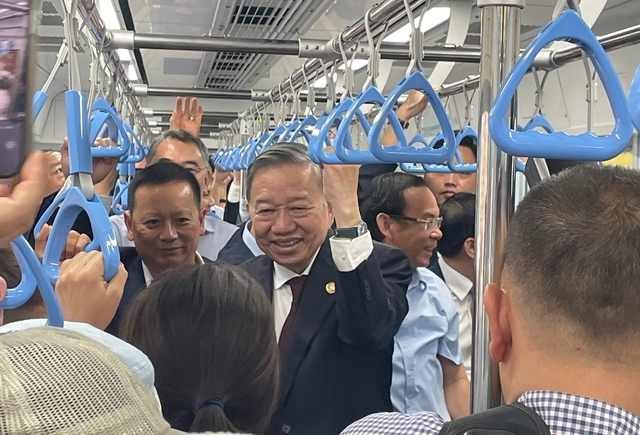 Tổng Bí thư Tô Lâm đi metro số 1- Ảnh 1.