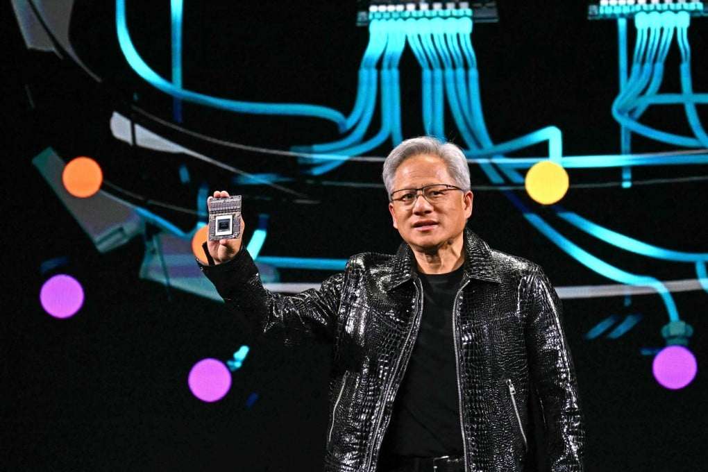 CEO Jensen Huang lần đầu lên tiếng sau cú sốc NVIDIA mất 600 tỷ USD vì DeepSeek: Chỉ là sự hoảng loạn vô lý của những người không hiểu về AI- Ảnh 1.