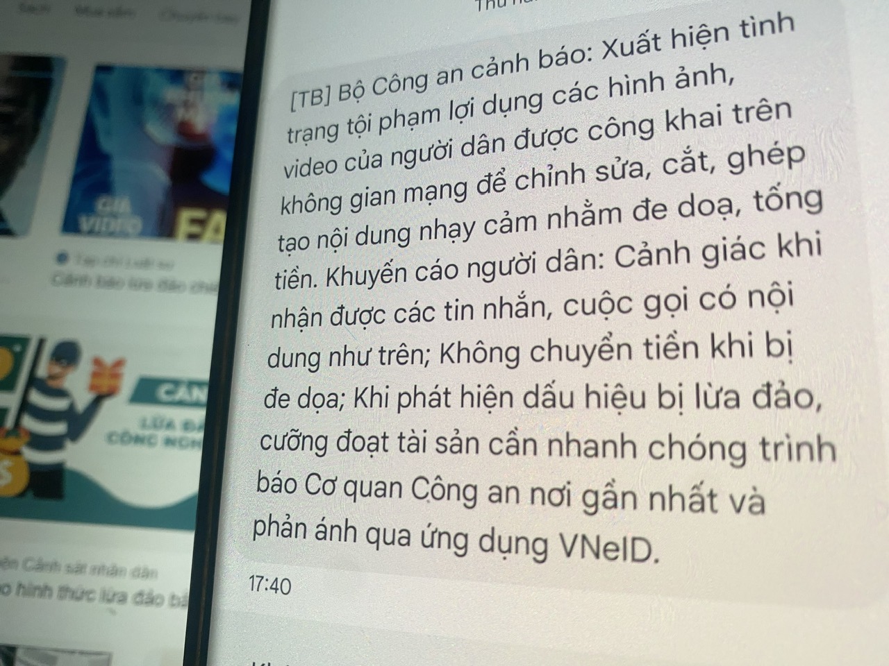 Bộ Công an cảnh báo một thủ đoạn mới người dân cần biết để không bị đe dọa, tống tiền- Ảnh 1.