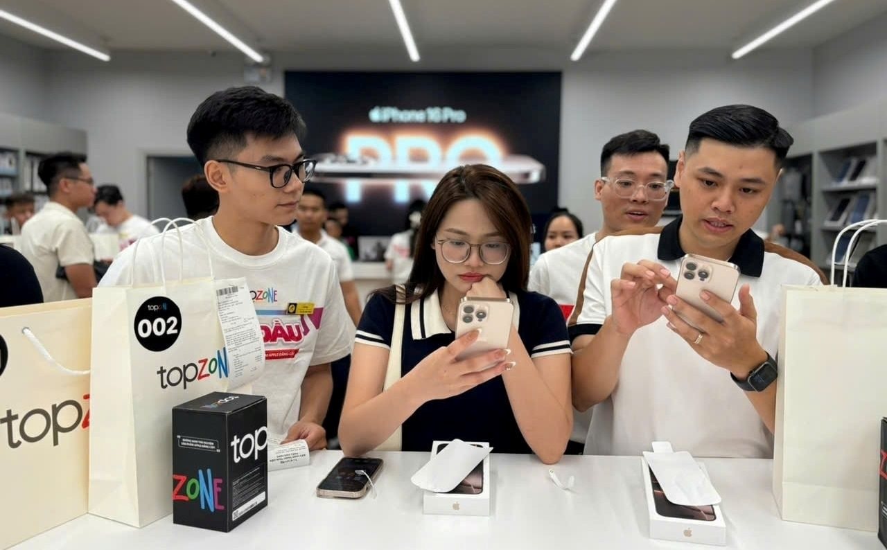 Bất ngờ: Thế Giới Di Động càng bán nhiều iPhone, lãi gộp càng giảm- Ảnh 1.