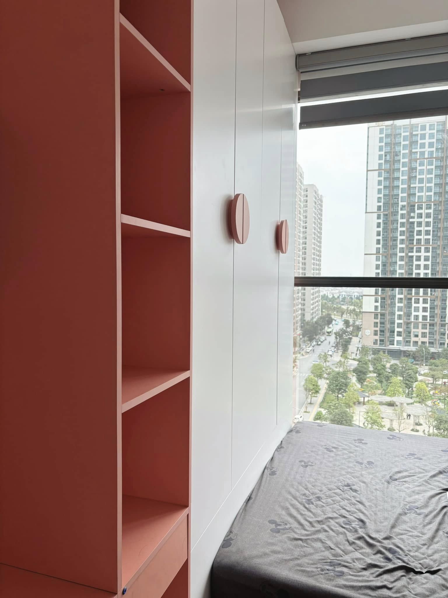 Quyết định mua căn hộ chỉ trong 10 phút, mẹ 2 con ở Hà Nội sở hữu một “bầu trời đầy sao”, hệt như một không gian nghệ thuật- Ảnh 15.