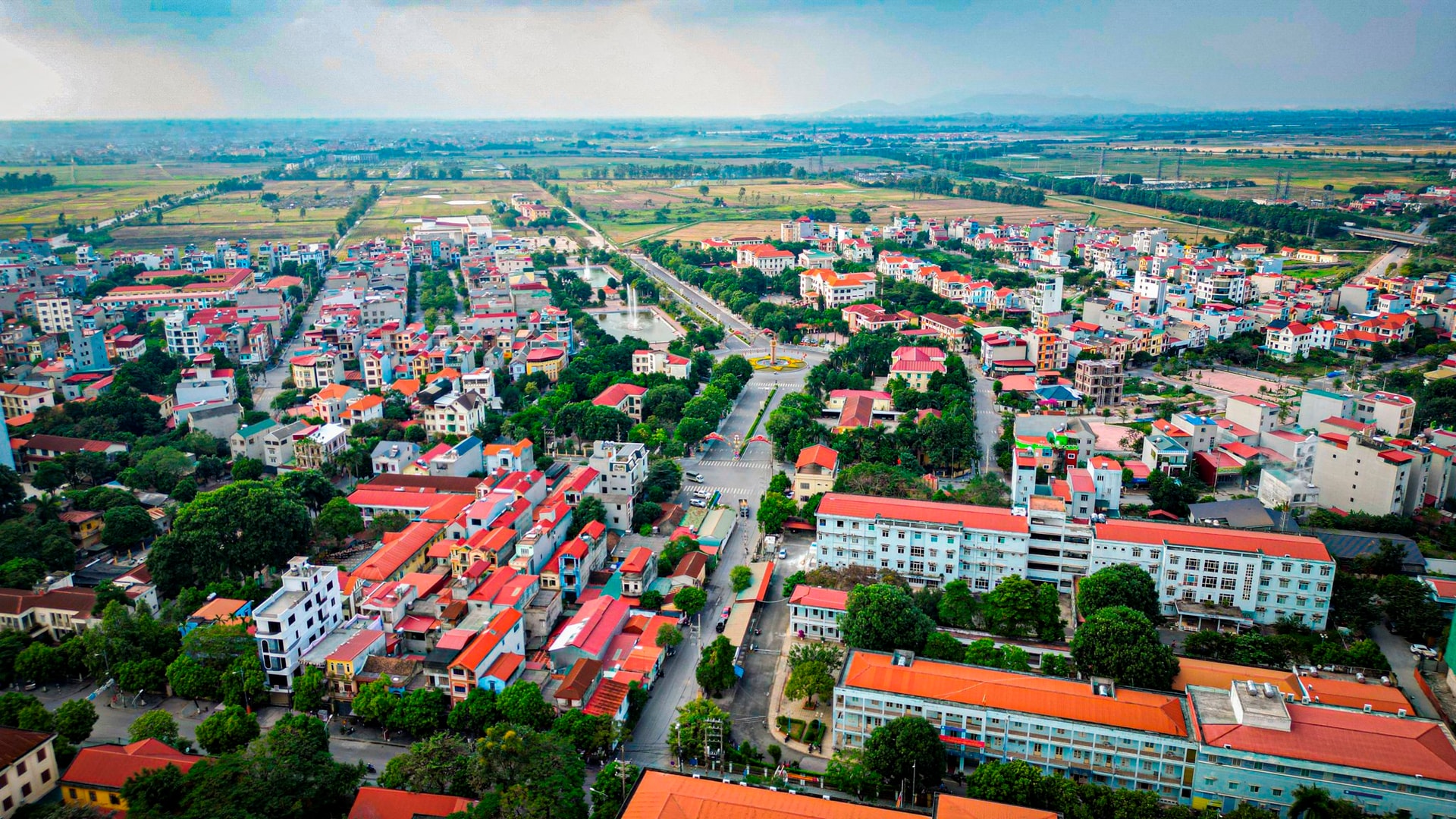 Chỉ vài năm nữa, xung quanh Thủ đô sẽ “mọc” thêm 5 thành phố: Nơi có siêu nhà máy hơn 9 tỷ USD, khu đô thị 10 tỷ USD- Ảnh 2.