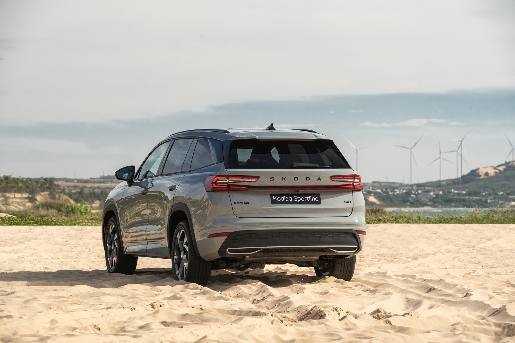 Skoda Kodiaq 2025 chốt giá từ 1,45 tỷ tại Việt Nam: 2 phiên bản, đều AWD, cạnh tranh Santa Fe với giá tiệm cận Palisade- Ảnh 6. Skoda Kodiaq 2025 chốt giá từ 1,45 tỷ tại Việt Nam: 2 phiên bản, đều AWD, cạnh tranh Santa Fe với giá tiệm cận Palisade- Ảnh 6.