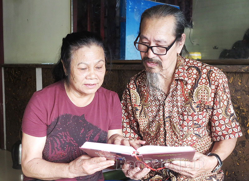 NSND Tự Long: "Bố tôi mà ra Hà Nội, có khi đời tôi đã sang trang khác"- Ảnh 2. NSND Tự Long: "Bố tôi mà ra Hà Nội, có khi đời tôi đã sang trang khác"- Ảnh 2.