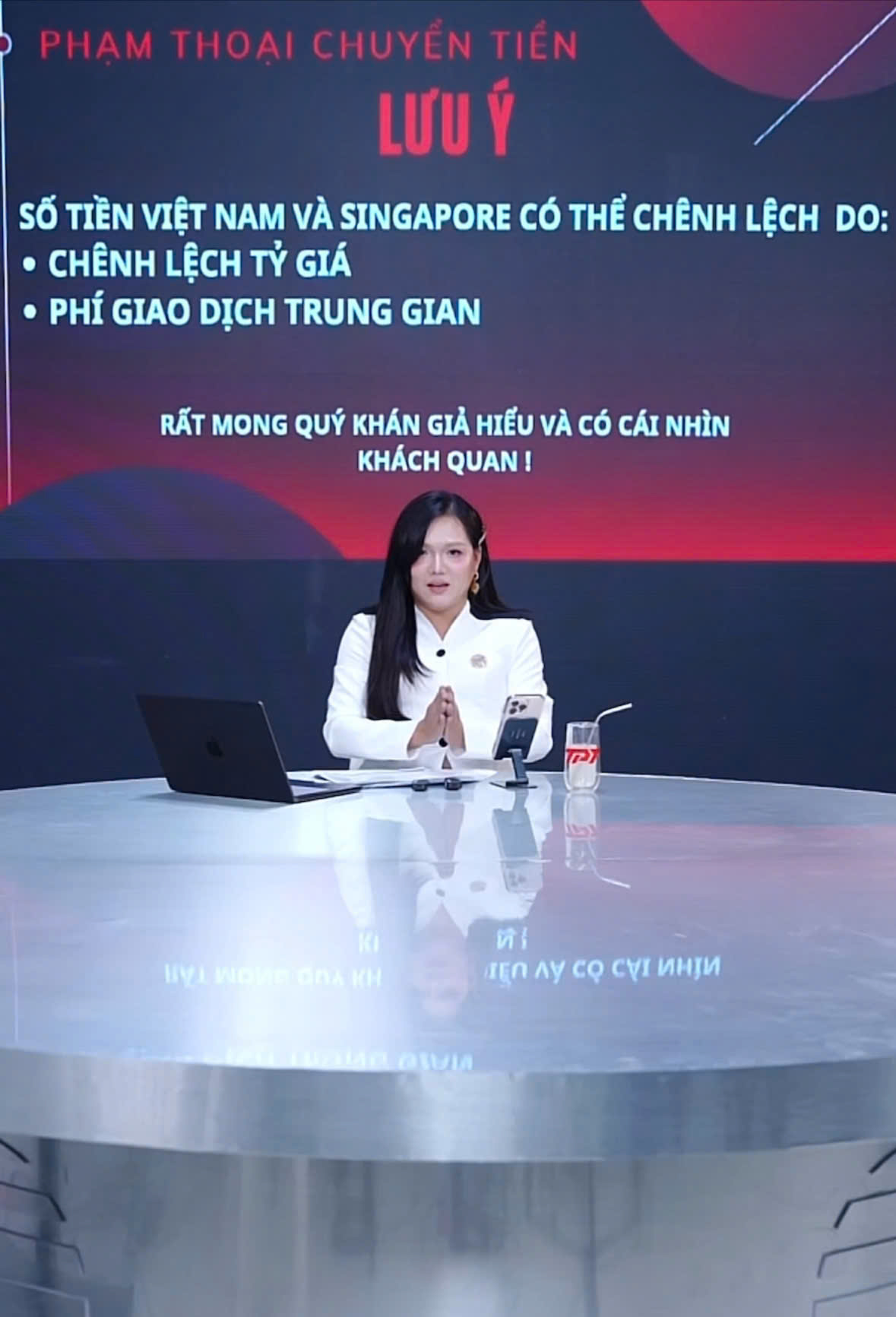 Phạm Thoại giải thích lý do chuyển tiền từ tài khoản thiện nguyện về tài khoản cá nhân, chịu “lỗ 10 triệu”- Ảnh 1.