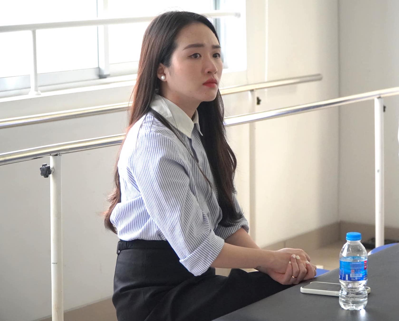 Vợ giám đốc của Xuân Trường gây xôn xao với 5 giây bước xuống từ xế hộp đầy thần thái, nhan sắc cực đỉnh!- Ảnh 3. Vợ giám đốc của Xuân Trường gây xôn xao với 5 giây bước xuống từ xế hộp đầy thần thái, nhan sắc cực đỉnh!- Ảnh 3.