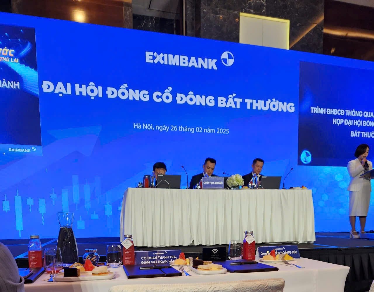 ĐHĐCĐ bất thường Eximbank: 244 cổ đông tham dự, bầu bổ sung 3 thành viên Ban Kiểm soát- Ảnh 1.