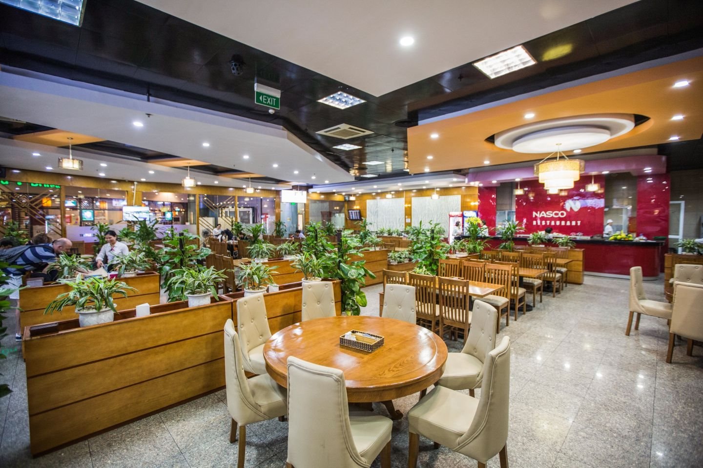 Bán cơm, phở tại sân bay, một doanh nghiệp báo lãi đậm nhờ "1 đồng vốn gần 4 đồng thu về"- Ảnh 1.