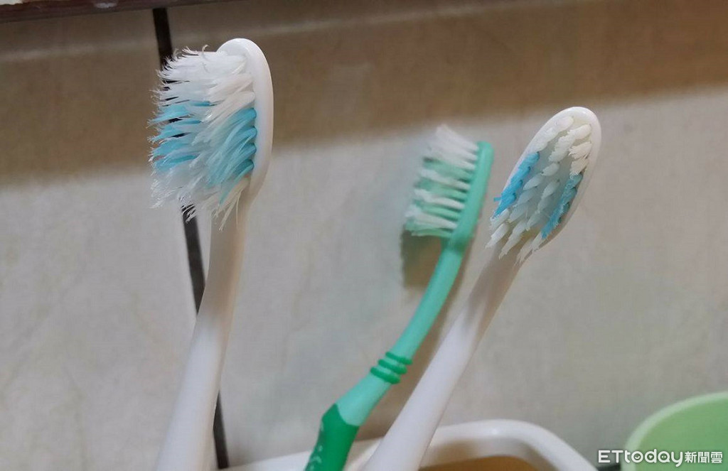 5 món đồ trong nhà ngày nào cũng dùng nhưng ít ai biết hạn sử dụng, tiết kiệm không thay sẽ bệnh tật cả nhà- Ảnh 13. 5 món đồ trong nhà ngày nào cũng dùng nhưng ít ai biết hạn sử dụng, tiết kiệm không thay sẽ bệnh tật cả nhà- Ảnh 13.