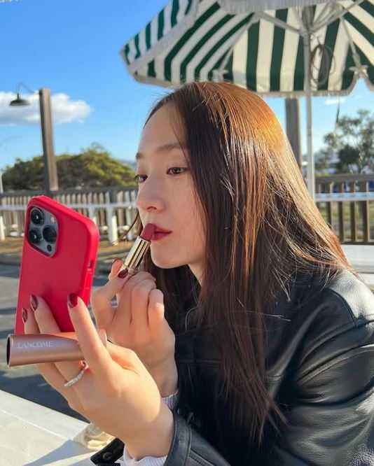 Mẹ 2 con ở TP.HCM chia sẻ: Ở tuổi 40, bạn không thể mua sắm mà không cần suy nghĩ nữa!- Ảnh 4. Mẹ 2 con ở TP.HCM chia sẻ: Ở tuổi 40, bạn không thể mua sắm mà không cần suy nghĩ nữa!- Ảnh 4.
