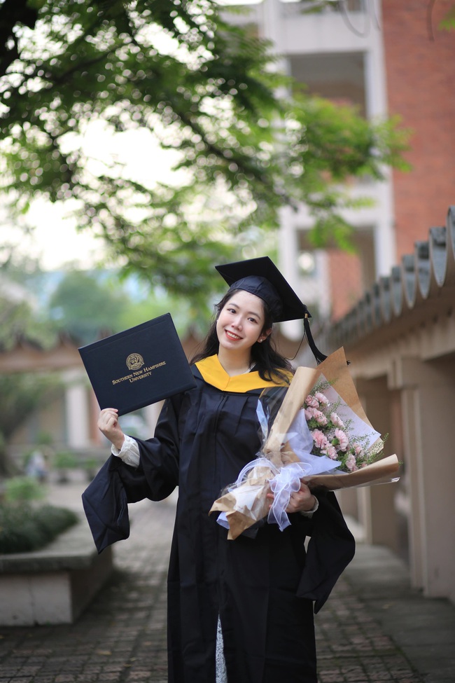 Nhiều thí sinh khóc ròng vì "ác mộng IELTS 3 bao đỏ", cô giáo luyện thi chia sẻ: Nắm kỹ 2 điều này thì bao gì cũng không thành vấn đề!- Ảnh 1.