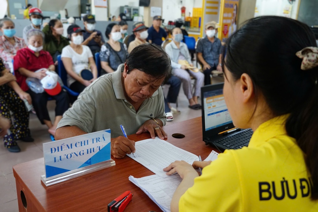 Lùi lịch trả lương hưu, trợ cấp trong tháng 3- Ảnh 1. Lùi lịch trả lương hưu, trợ cấp trong tháng 3- Ảnh 1.