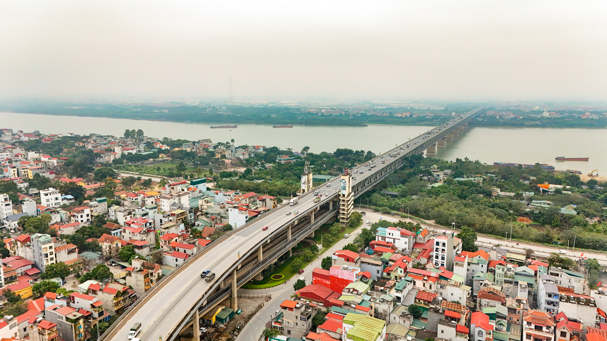 Khu vực cứ 2 km sẽ có một cây cầu cầu vượt sông, biến Đông Anh và Long Biên thành trung tâm kinh tế mới- Ảnh 4.