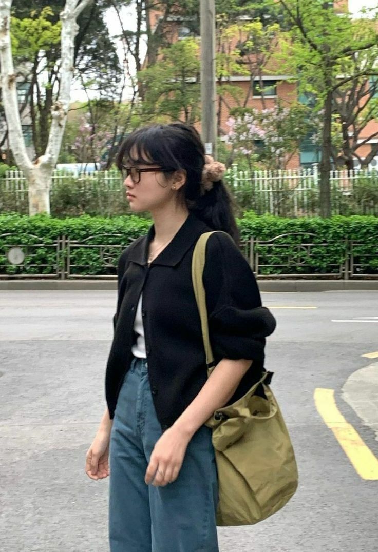 Học 2 cô gái này, bạn sẽ có tiền mua vàng hàng tháng- Ảnh 1. Học 2 cô gái này, bạn sẽ có tiền mua vàng hàng tháng- Ảnh 1.