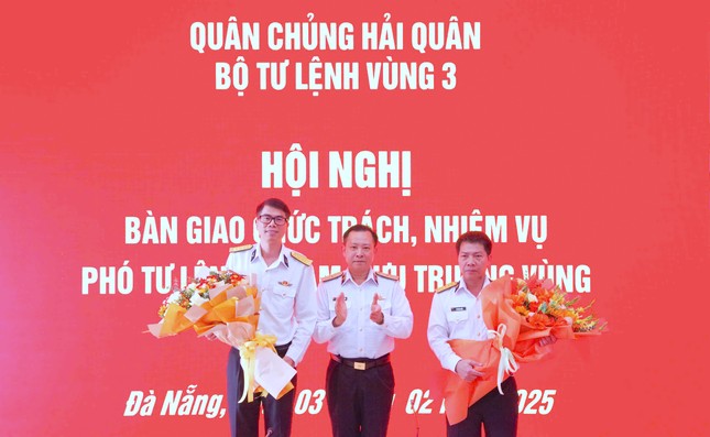 Bộ trưởng Bộ Quốc phòng bổ nhiệm nhân sự Bộ Tham mưu Hải quân và Vùng 3 Hải quân- Ảnh 1.