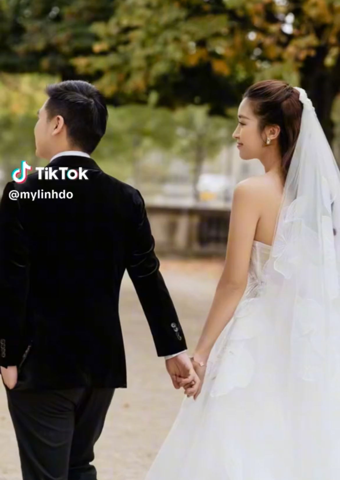 Đỗ Mỹ Linh xử lý “cao tay” giữa lúc chồng đại gia liên tục vướng tranh cãi thái độ- Ảnh 1. Đỗ Mỹ Linh xử lý “cao tay” giữa lúc chồng đại gia liên tục vướng tranh cãi thái độ- Ảnh 1.