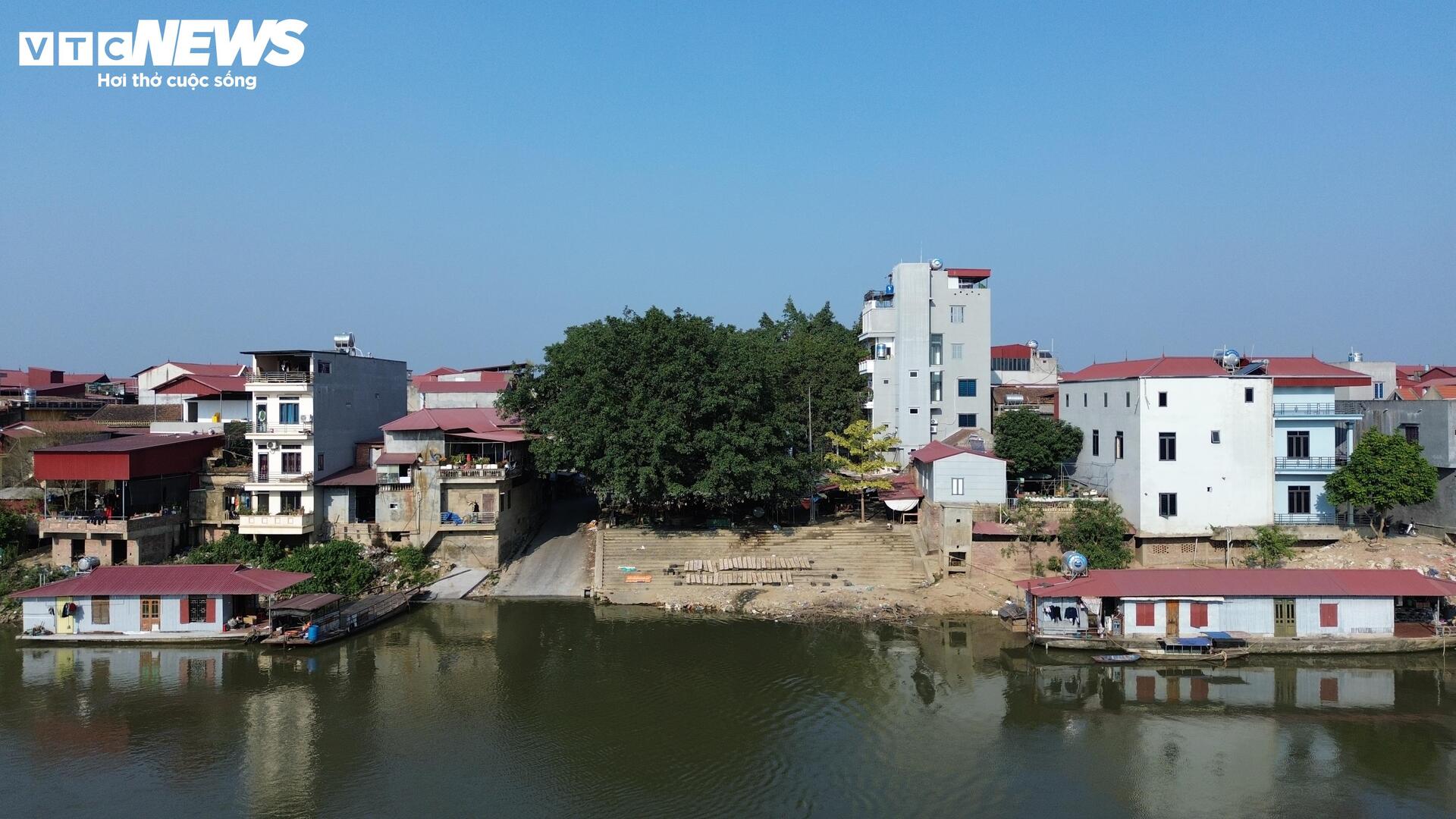 Chiêm ngưỡng bức cửa võng 'độc nhất vô nhị' ở đình Thổ Hà, Bắc Giang- Ảnh 1. Chiêm ngưỡng bức cửa võng 'độc nhất vô nhị' ở đình Thổ Hà, Bắc Giang- Ảnh 1.