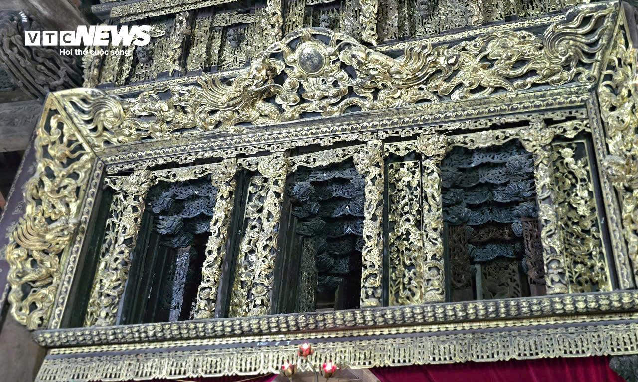 Chiêm ngưỡng bức cửa võng 'độc nhất vô nhị' ở đình Thổ Hà, Bắc Giang- Ảnh 5. Chiêm ngưỡng bức cửa võng 'độc nhất vô nhị' ở đình Thổ Hà, Bắc Giang- Ảnh 5.