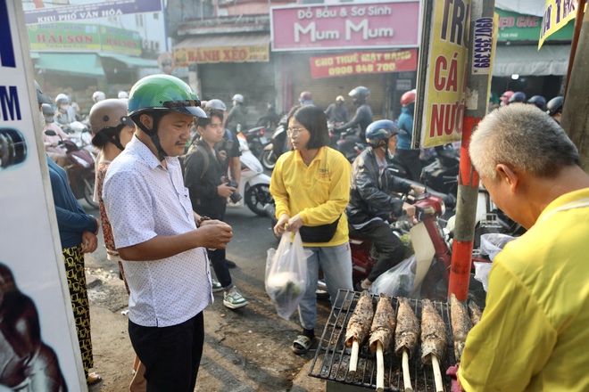 Không chỉ tiệm vàng, đây là con phố tại Sài Gòn được "Thần Tài" gọi tên trong ngày hôm nay- Ảnh 4.