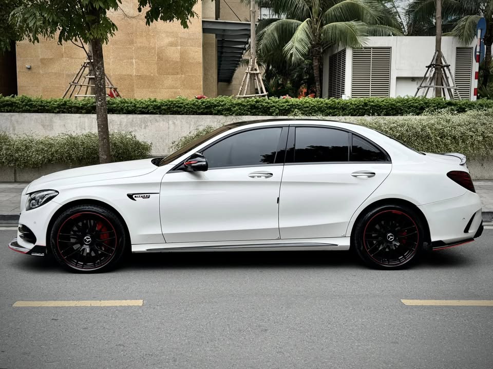 Độ Mercedes-Benz C 300 lên body C 63 AMG rồi ‘sang tay’ với giá 739 triệu, người bán tâm sự: ‘Riêng mâm đã ngang Honda Lead, giá này tội gì mua Mazda’- Ảnh 5.