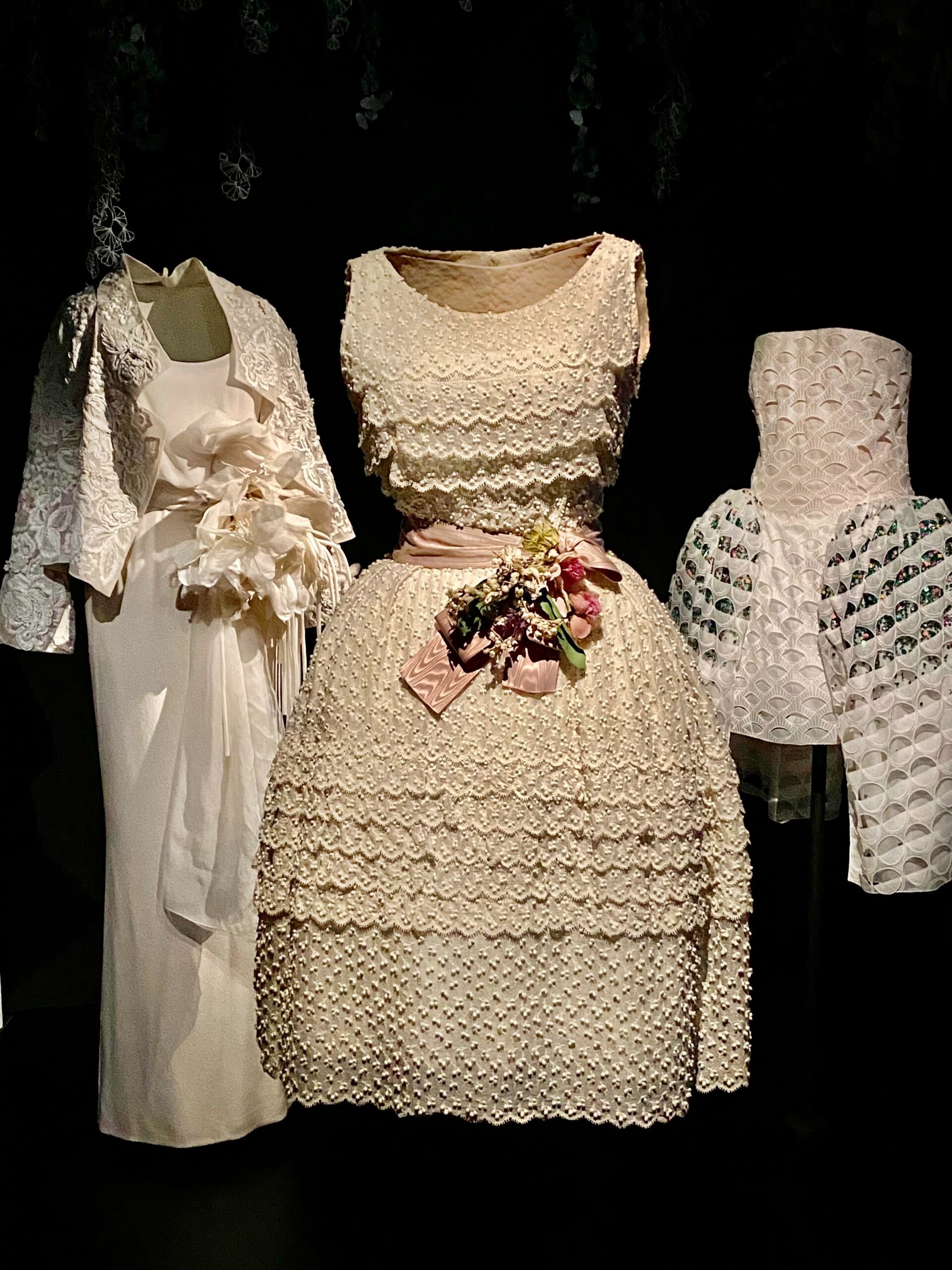 "Lá bùa" bí mật đằng sau đế chế thời trang của Christian Dior- Ảnh 3. "Lá bùa" bí mật đằng sau đế chế thời trang của Christian Dior- Ảnh 3.