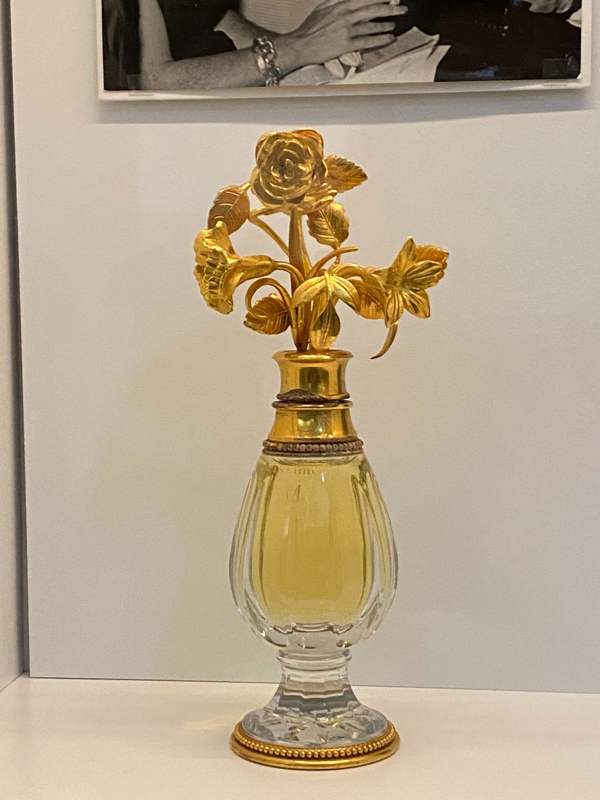 "Lá bùa" bí mật đằng sau đế chế thời trang của Christian Dior- Ảnh 9. "Lá bùa" bí mật đằng sau đế chế thời trang của Christian Dior- Ảnh 9.