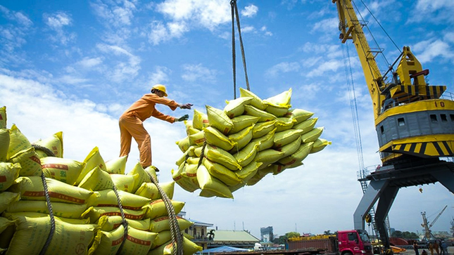 Việt Nam áp thuế chống bán phá giá thép cán nóng từ Trung Quốc- Ảnh 2.