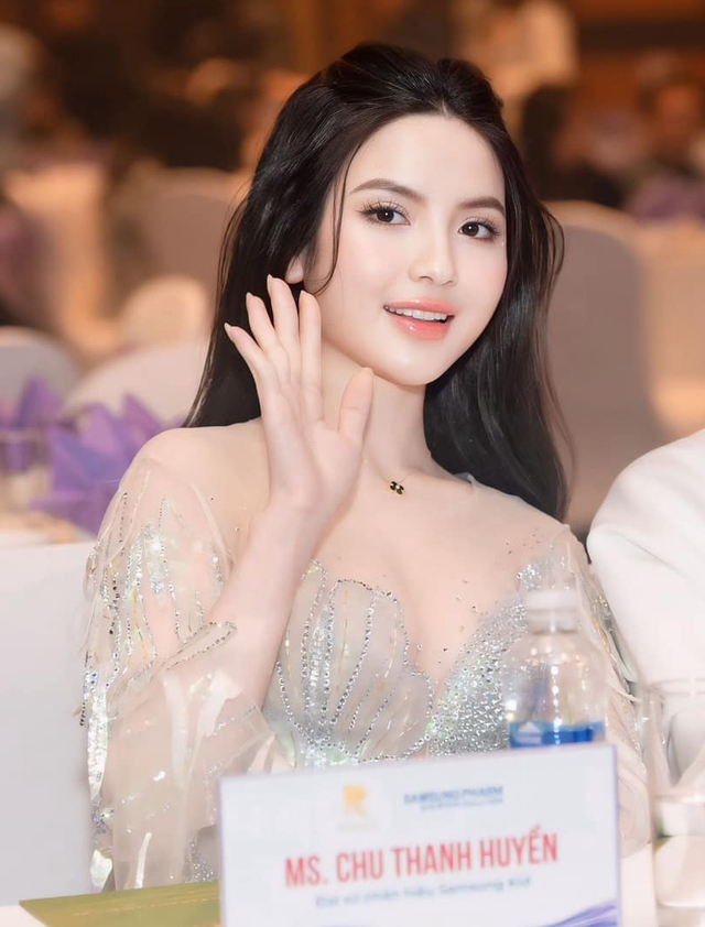 Nàng WAG Chu Thanh Huyền Nàng WAG Chu Thanh Huyền