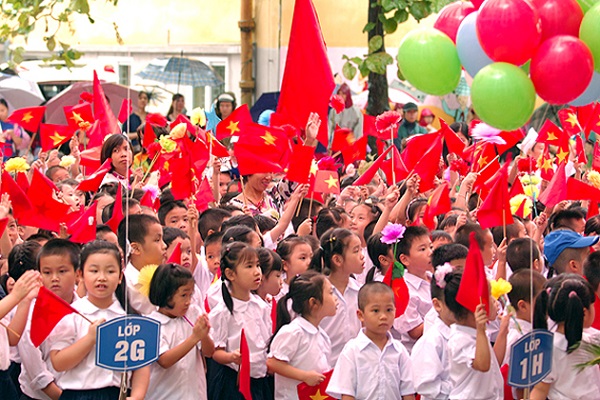 Chi khoảng 30.000 tỷ đồng mỗi năm để miễn học phí cho hơn 23 triệu học sinh ngay từ năm học tới- Ảnh 1.