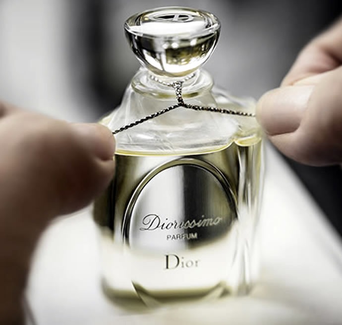 "Lá bùa" bí mật đằng sau đế chế thời trang của Christian Dior- Ảnh 8. "Lá bùa" bí mật đằng sau đế chế thời trang của Christian Dior- Ảnh 8.