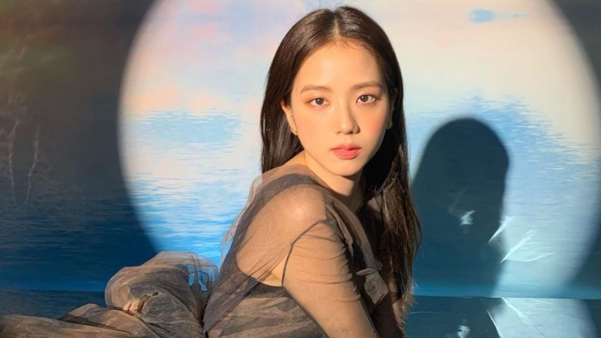 Jisoo (Blackpink) bật mí thói quen tắm 