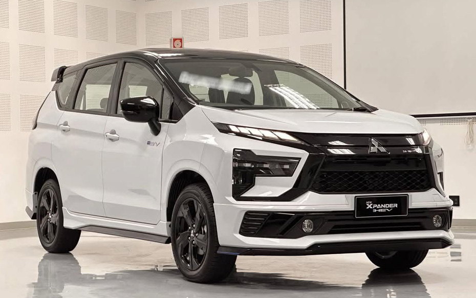 Ảnh thực tế Mitsubishi Xpander bản thể thao vừa ra mắt: Thêm bodykit, cánh gió, đổi hẳn cụm đèn trước/sau mới, dễ hot khi về Việt Nam- Ảnh 2.