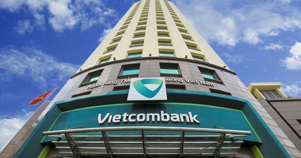 Cổ phiếu Vietcombank lên cao nhất lịch sử- Ảnh 1.