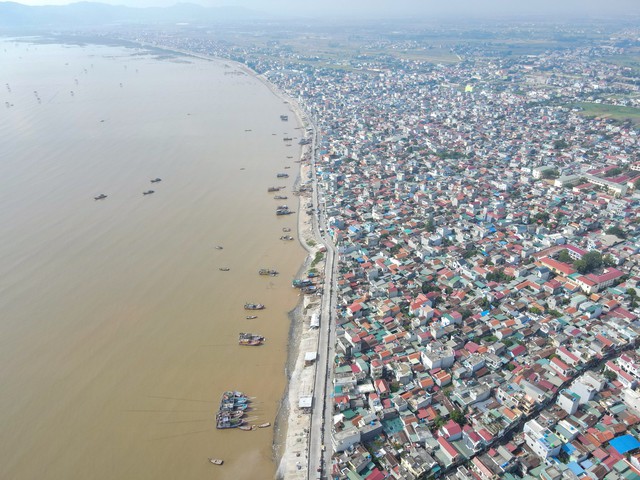 Xã nhỏ nhất Việt Nam nhưng mật độ dân số cao gấp 16 lần Hà Nội: Sắp 'cất cánh' lên đô thị ven biển- Ảnh 2.