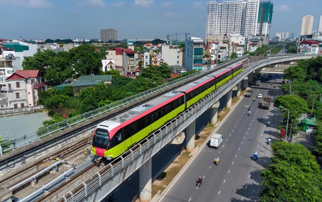 Dự án tuyến metro số 5 Văn Cao - Hòa Lạc: Làm sớm nhưng phải cẩn trọng- Ảnh 2.