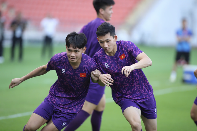 Vì sao ông Kim Sang-sik khó đưa đội tuyển Việt Nam ‘vượt vũ môn’?- Ảnh 2. Vì sao ông Kim Sang-sik khó đưa đội tuyển Việt Nam ‘vượt vũ môn’?- Ảnh 2.