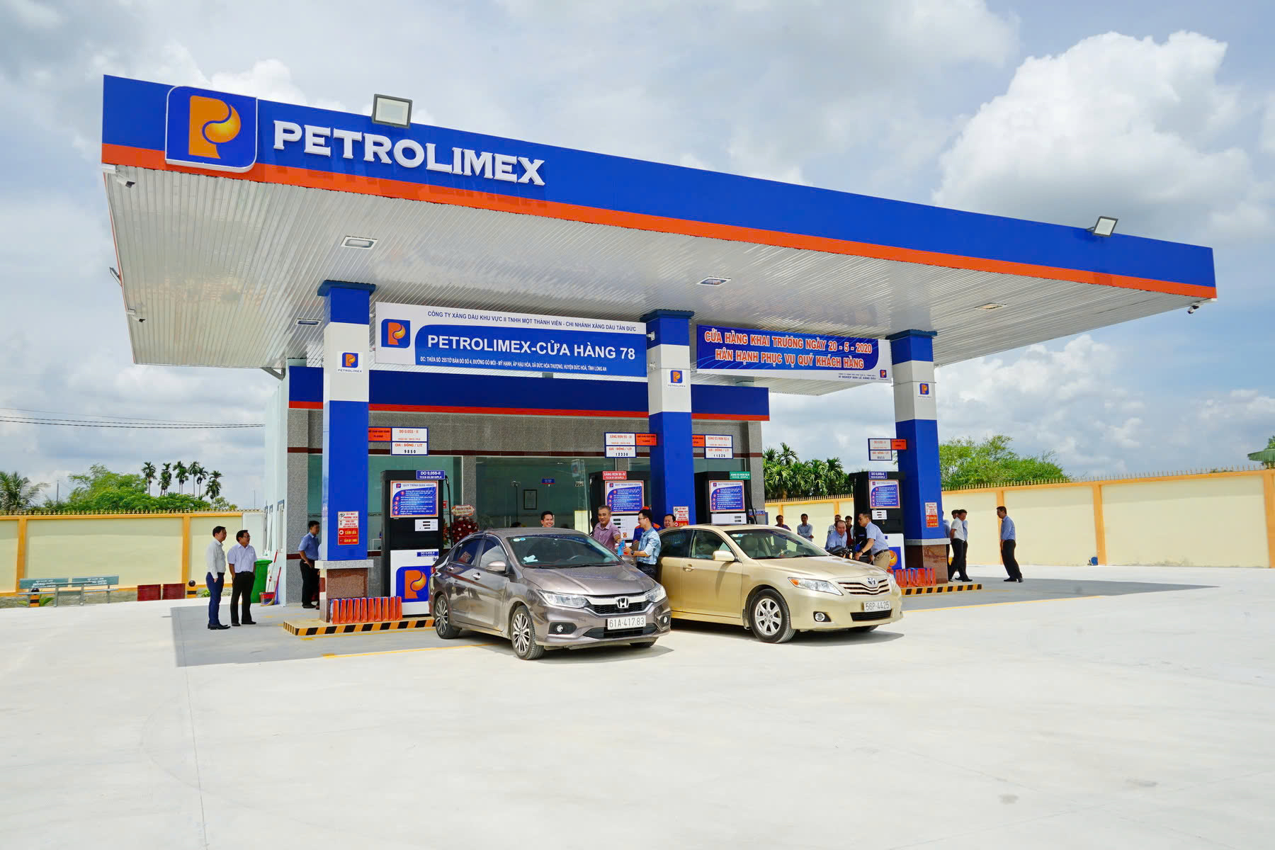 Petrolimex chốt ngày đấu giá công khai theo lô phần vốn góp tại Petrolimex Lào- Ảnh 1.