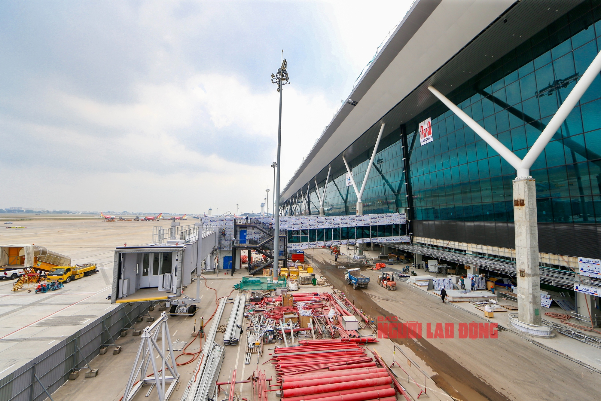 Cận cảnh nhà ga mới của sân bay Tân Sơn Nhất trước giờ đón Vietnam Airlines, Vietjet- Ảnh 16. Cận cảnh nhà ga mới của sân bay Tân Sơn Nhất trước giờ đón Vietnam Airlines, Vietjet- Ảnh 16.