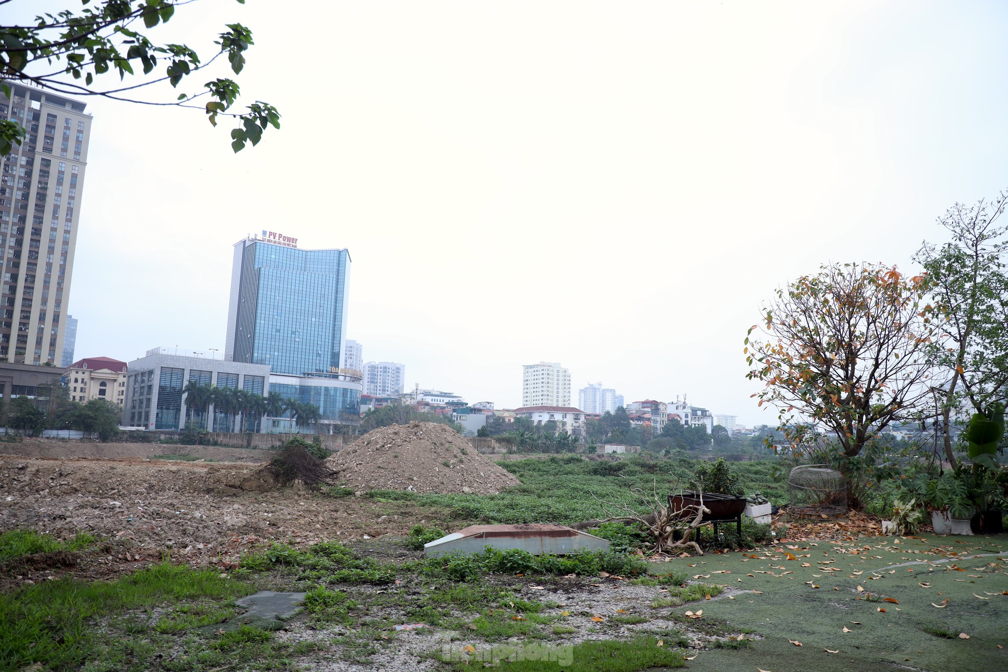 Hà Nội: Cỏ mọc um tùm bên trong Dự án công viên 10 ha bỏ hoang hơn một thập kỷ- Ảnh 3.