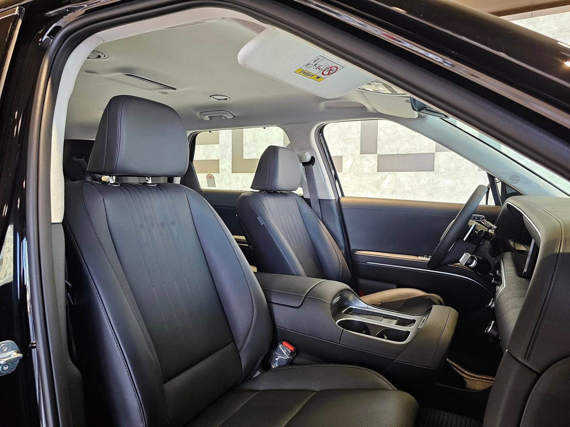Có chi tiết gây tranh cãi, Hyundai Palisade 2025 vẫn 'cháy hàng', khách phải chờ hơn 1 năm mới được nhận xe- Ảnh 2. Có chi tiết gây tranh cãi, Hyundai Palisade 2025 vẫn 'cháy hàng', khách phải chờ hơn 1 năm mới được nhận xe- Ảnh 2.