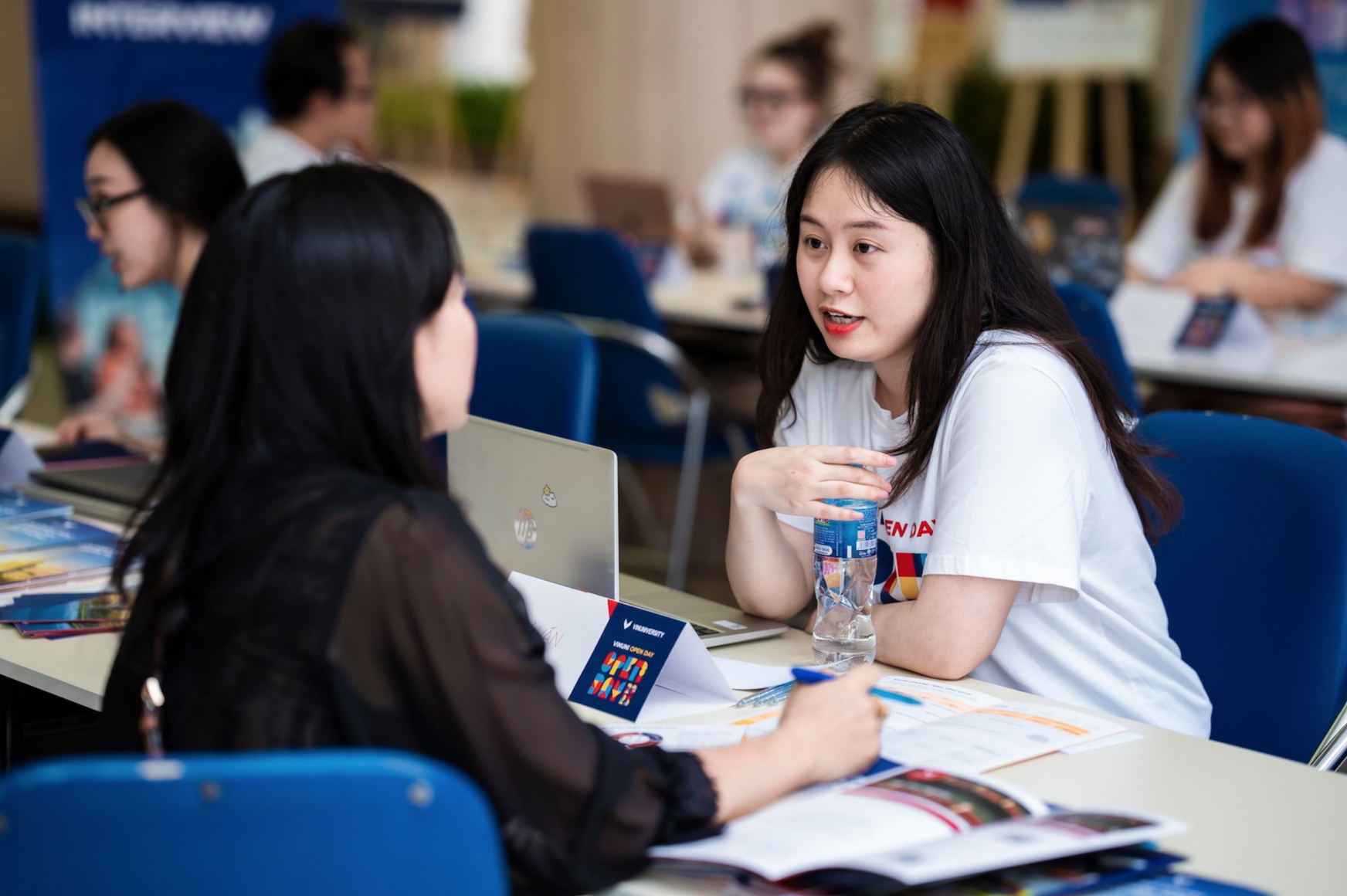 Ngành nào đang 'khát' nhân sự tay nghề cao?- Ảnh 1. Ngành nào đang 'khát' nhân sự tay nghề cao?- Ảnh 1.
