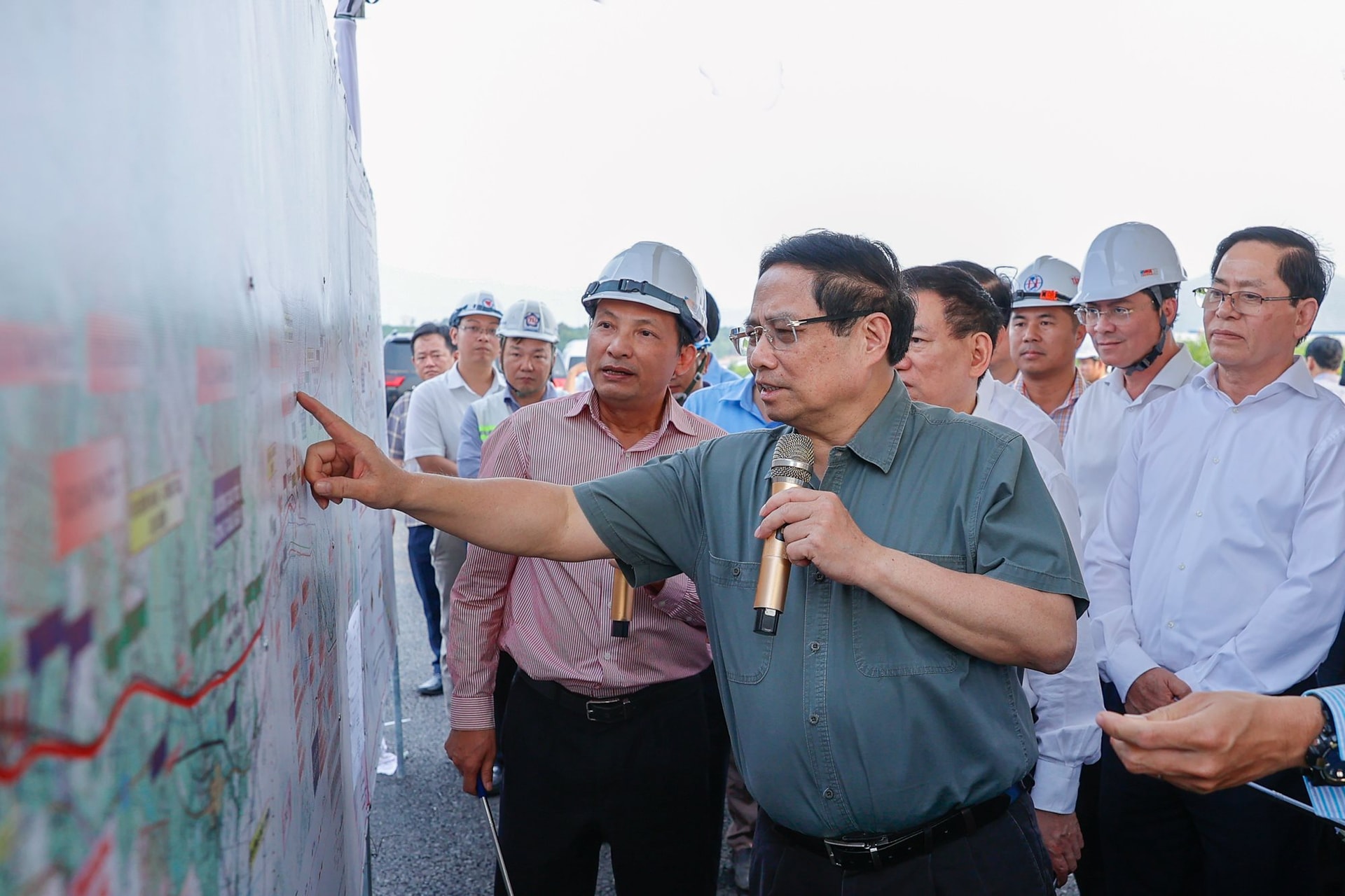 Tập đoàn Sơn Hải vừa có một đề xuất ngay tại công trường dự án trọng điểm, Thủ tướng lập tức thông qua- Ảnh 2.