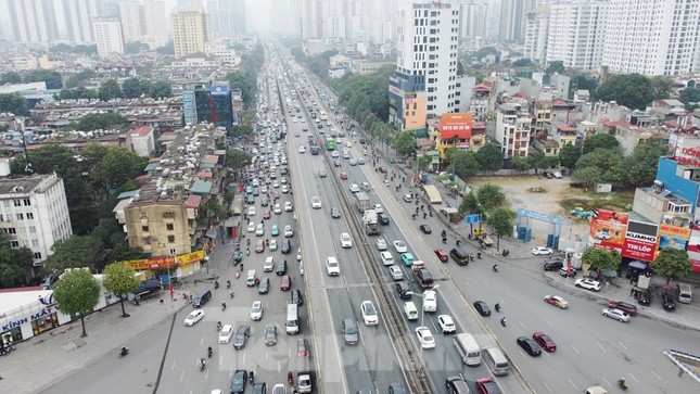 Hà Nội: Vì sao cấm toàn bộ xe đi đường trên cao vành đai 3 ban đêm?- Ảnh 1.