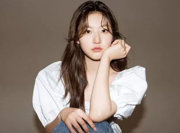 Chồng Kim Sae Ron lộ diện, tiết lộ chỉ mới gặp vợ tổng cộng 4 lần trước khi cô qua đời- Ảnh 1.