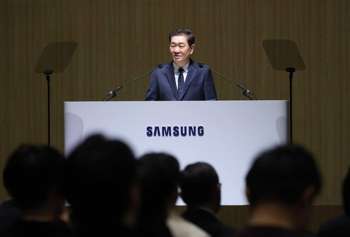 Nhiều dự án dang dở khi phó chủ tịch kiêm CEO Samsung đột ngột qua đời- Ảnh 1.