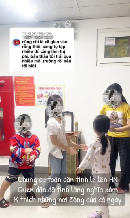 Khung cảnh hành lang một chung cư ở Hà Nội gây tranh cãi trên MXH: Người khen vui, người thở dài “trông đến sợ”- Ảnh 2.