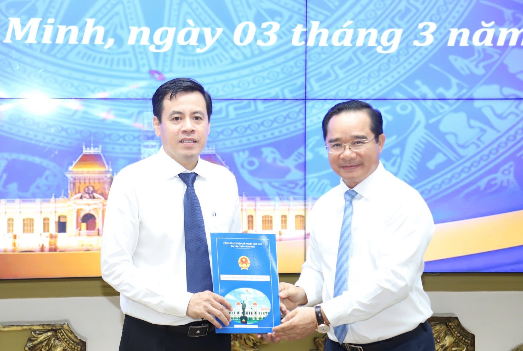 UBND TP HCM bổ nhiệm nhiều lãnh đạo ban quản lý sau sắp xếp- Ảnh 2. UBND TP HCM bổ nhiệm nhiều lãnh đạo ban quản lý sau sắp xếp- Ảnh 2.
