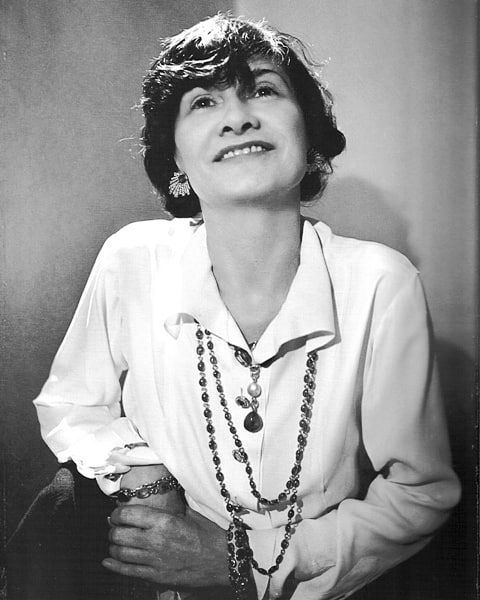 Áo sơ mi trắng từng bị coi là Áo sơ mi trắng từng bị coi là